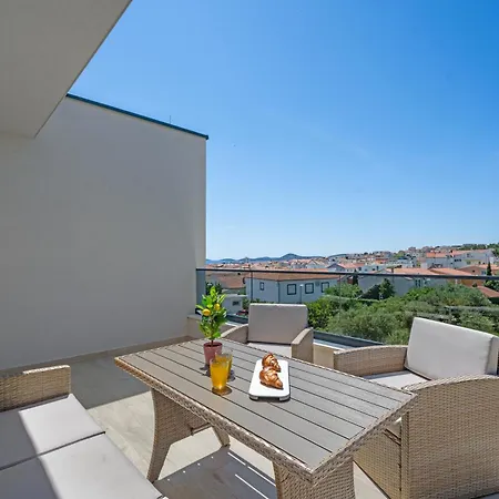 Ana Pool & Terrace